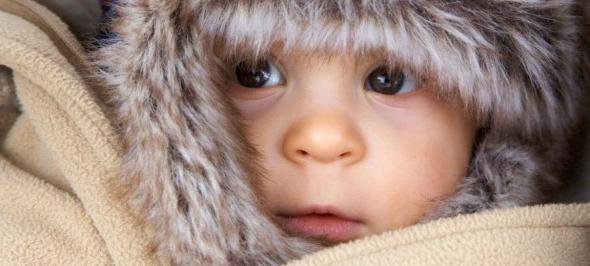 Ako sa obliekať novorodenec v zime, aby nebol zima?