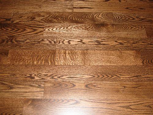 Ako urobiť podlahu v drevenom dome: tipy
