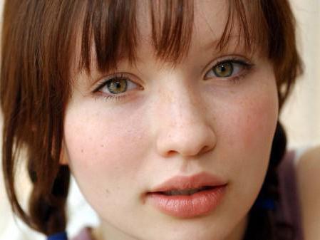 Herečka Emily Browning: filmografia