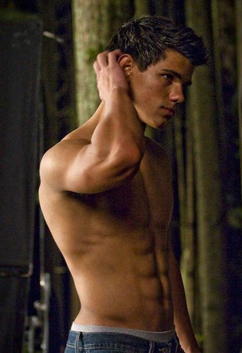 Taylor Lautner rast