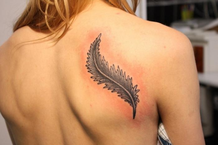 Aké sú tetovanie pre dievčatá na ich chrbte?