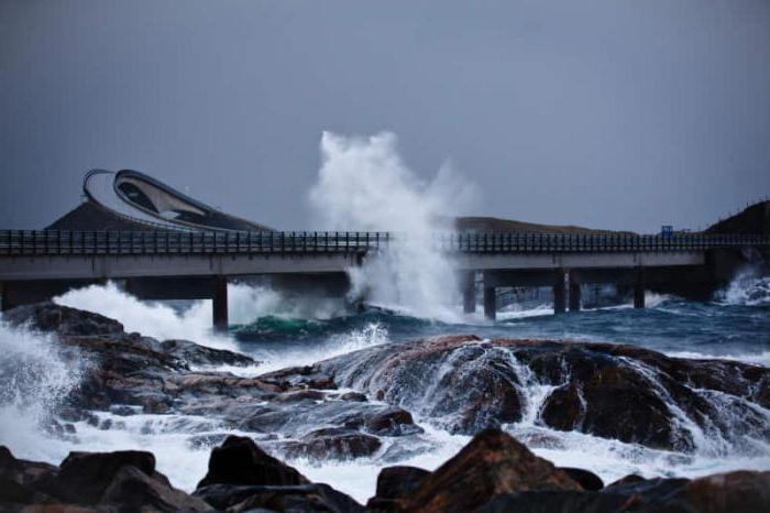 The Atlantic Road (Nórsko) - najmalebnejšie turistická cesta