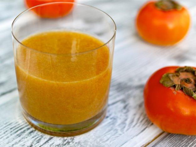 Použitie persimmons pre telo, rovnako ako kontraindikácie jeho použitie